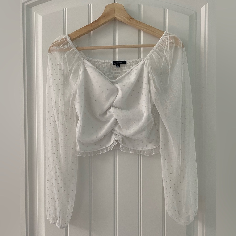 Ambiance White Mesh Stretch Crop Top Long Puffy
Sleeve Size Small